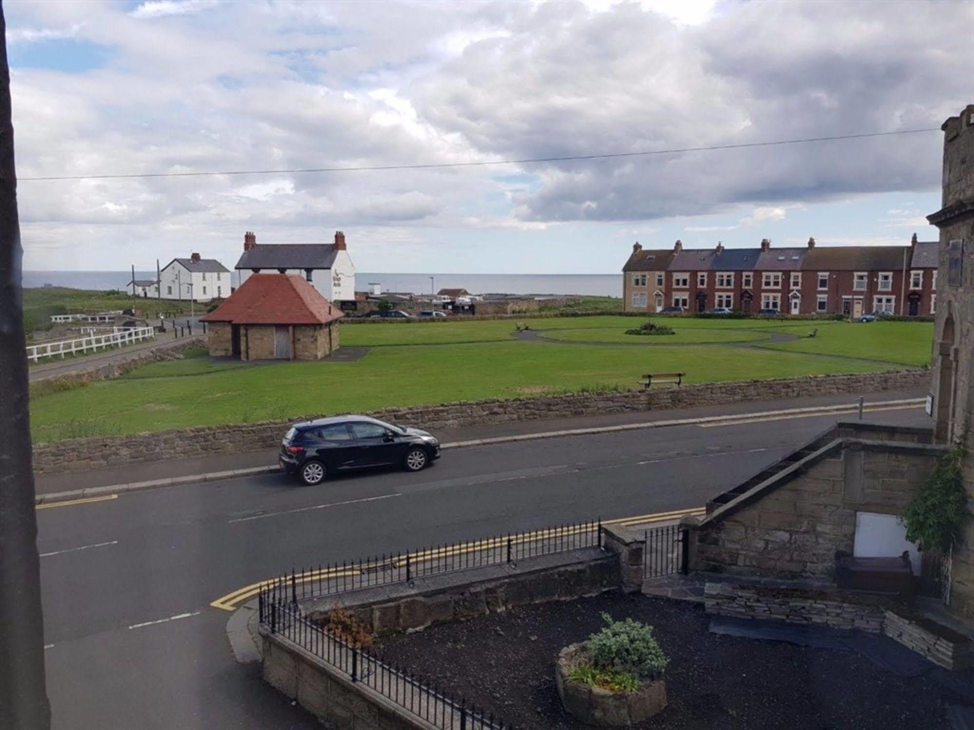 Отель The Waterford Arms Hartley Экстерьер фото
